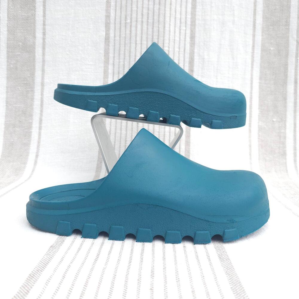 FP Movement Halftime Mule Clogs Womens 5 Blue Chunky Rubber Slide Chunky Sole